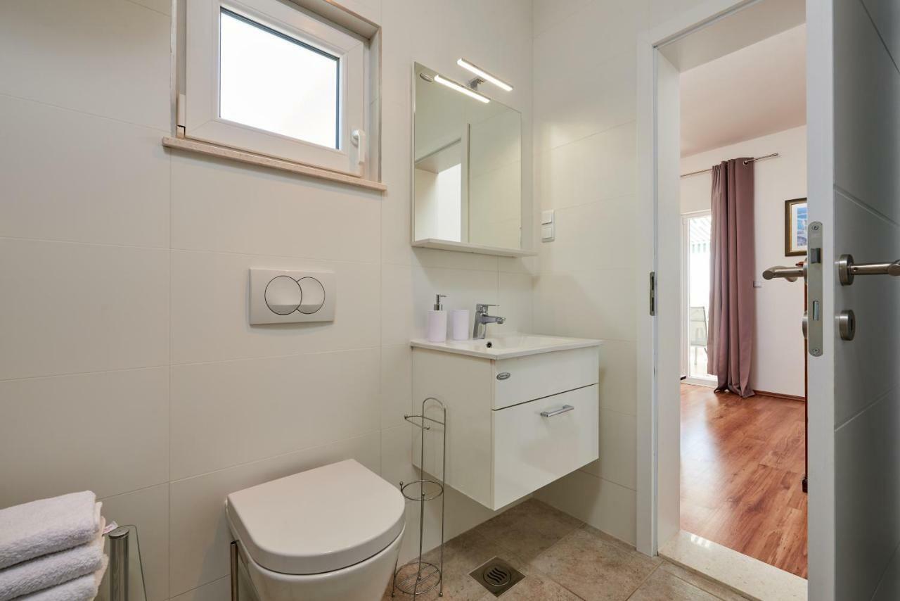 Apartmani Sara I Klara Trogir Exterior foto